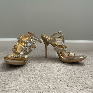 Gold sparkly party heels